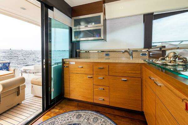 Tiara Yachts 5000 Express Yacht For Sale