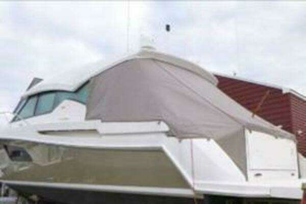 Tiara Yachts 5000 Express Yacht For Sale