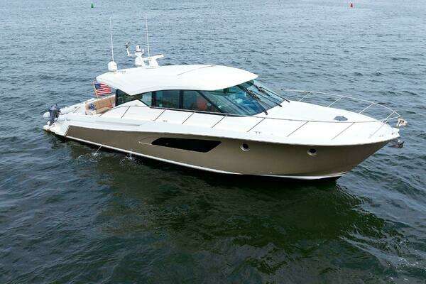 Tiara Yachts 5000 Express Yacht For Sale
