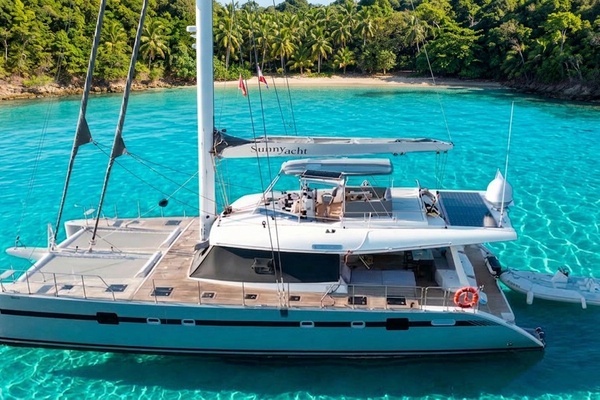 62' Sunreef Yachts