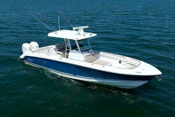 33-ft-Boston Whaler-2016-330 Outrage-Murphy's Law Niantic Connecticut United States  yacht for sale