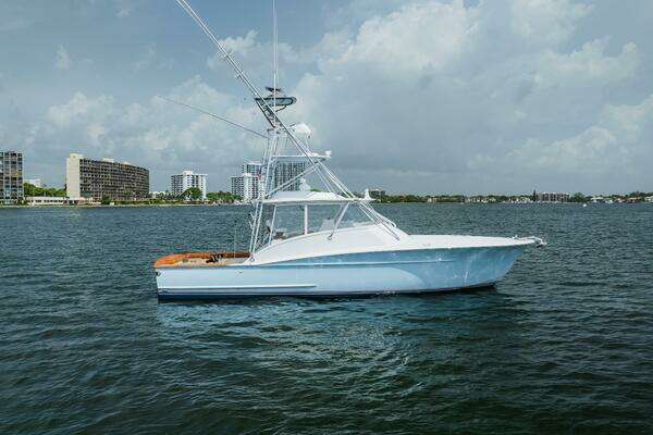 2019 Custom Carolina 42