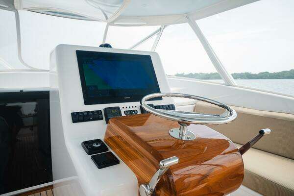 2019 Custom Carolina 42