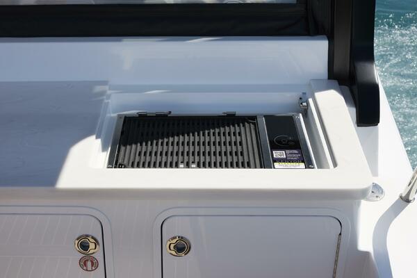 47ft MJM Yacht For Sale 47ft MJM Yacht For Sale