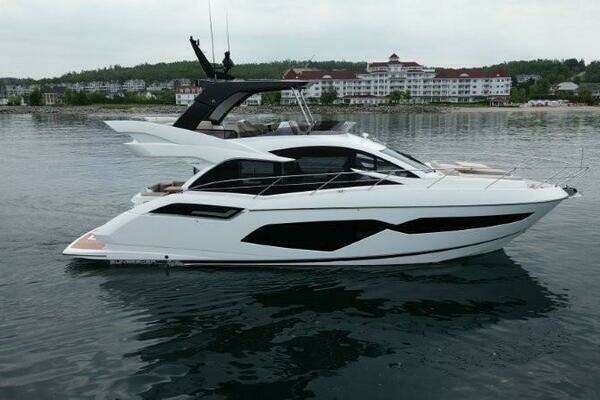 55-ft-Sunseeker-2026-Manhattan 55-Bay Harbor Michigan United States yacht for sale