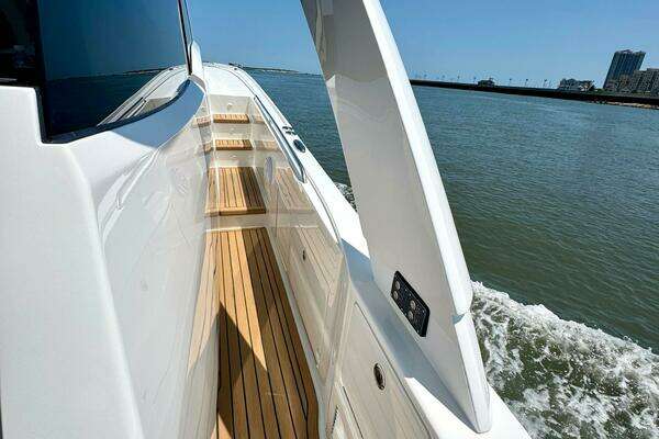 2027 Valhalla Boatworks 55