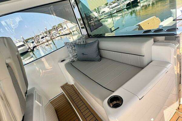 2027 Valhalla Boatworks 55