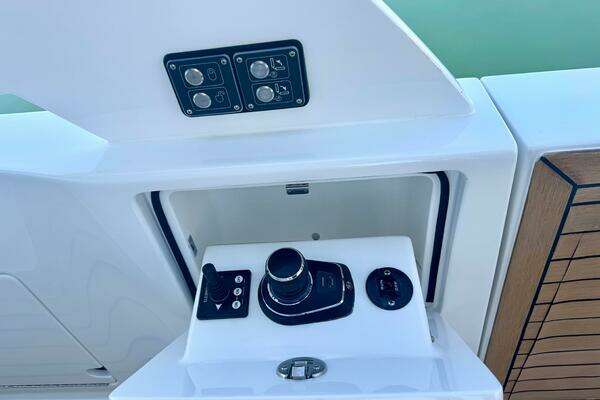 2027 Valhalla Boatworks 55