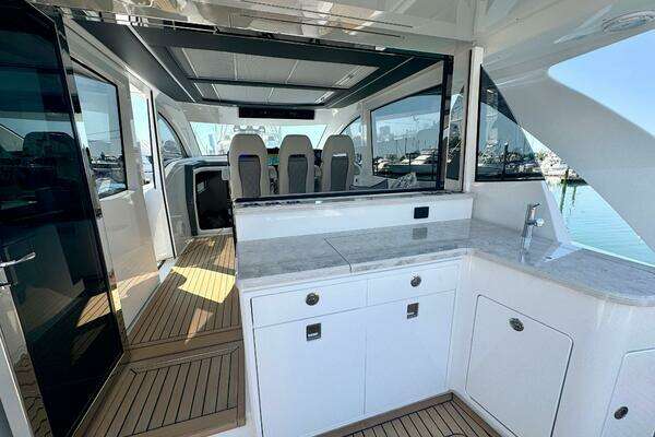 2027 Valhalla Boatworks 55