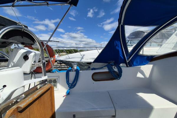 Second Wind V 30ft Catalina Yacht For Sale