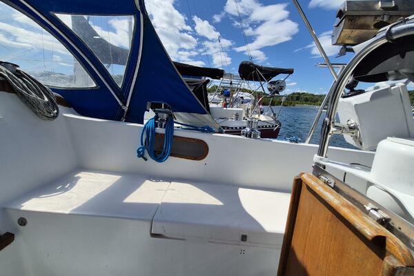 Second Wind V 30ft Catalina Yacht For Sale