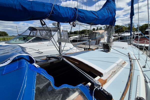 Second Wind V 30ft Catalina Yacht For Sale