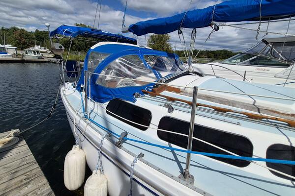 Second Wind V 30ft Catalina Yacht For Sale