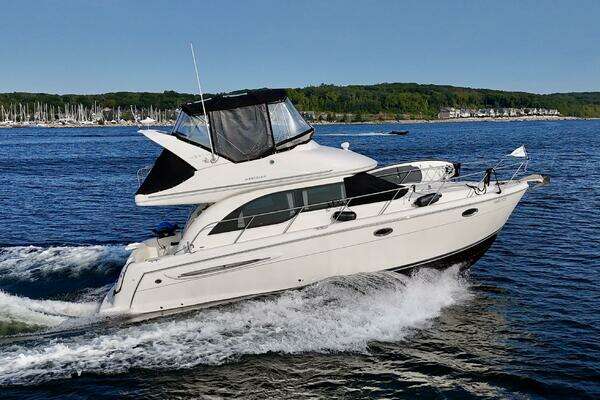 34-ft-Meridian-2003-341 Sedan-Midland Ontario Canada yacht for sale