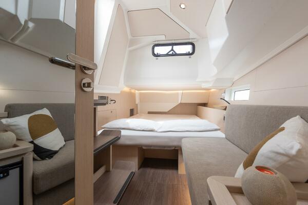 55ft Jeanneau Yacht For Sale