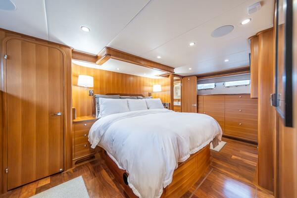 SMILE SMILE SMILE 72ft Outer Reef Yachts Yacht For Sale