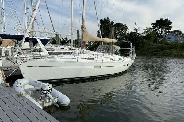 36-ft-Beneteau-2001-361-Westport Connecticut United States yacht for sale