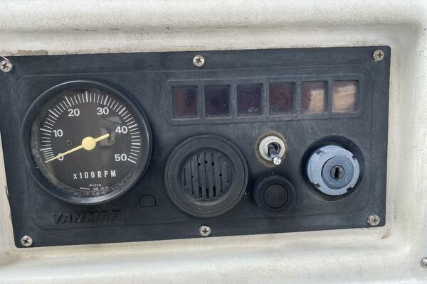 Lyoness 37ft Hunter Yacht For Sale