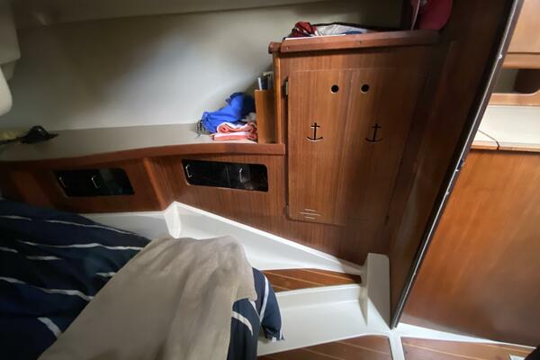 Lyoness 37ft Hunter Yacht For Sale