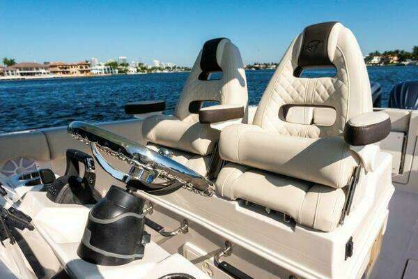 Photo of the 2025 Sailfish 312 Center Console