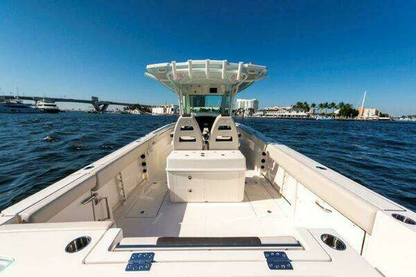 Photo of the 2025 Sailfish 312 Center Console