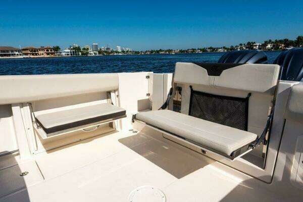 Photo of the 2025 Sailfish 312 Center Console