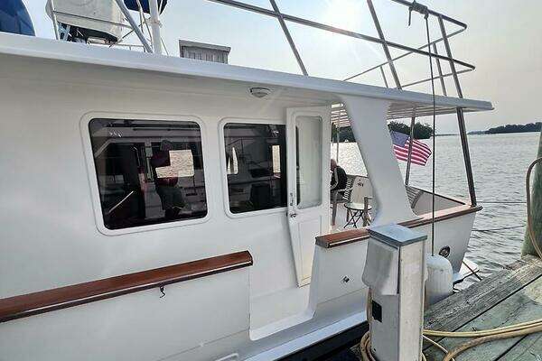 DeFever Pilothouse Yacht For Sale
