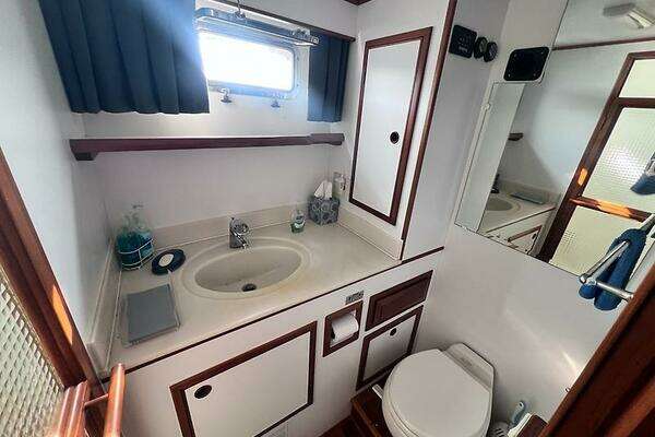 DeFever Pilothouse Yacht For Sale