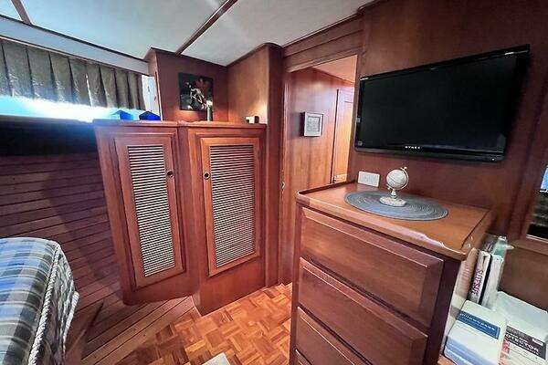 DeFever Pilothouse Yacht For Sale