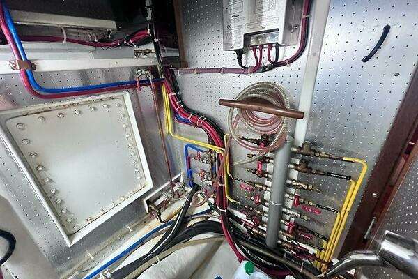 DeFever Pilothouse Yacht For Sale