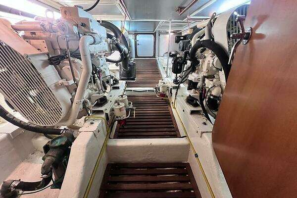 DeFever Pilothouse Yacht For Sale