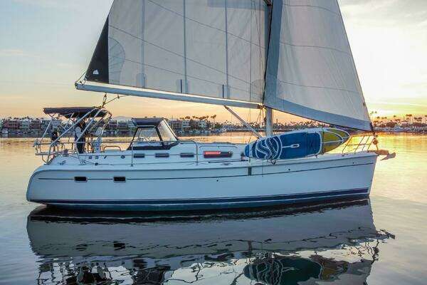 38-ft-Hunter-2007-38-Plan Sea  Long Beach California United States  yacht for sale