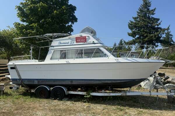 28-ft-Other-1981-28 Command Bridge- Union Bay British Columbia Canada  yacht for sale