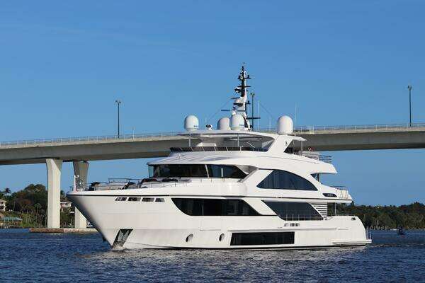 2020 Majesty Yachts 141