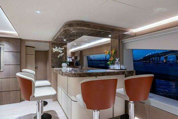 2020 Majesty Yachts 141