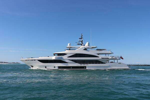 2020 Majesty Yachts 141