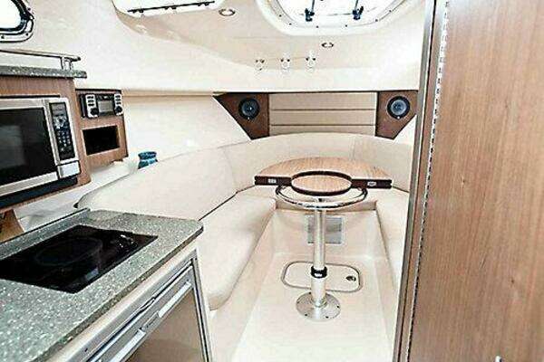 2019 Boston Whaler 28