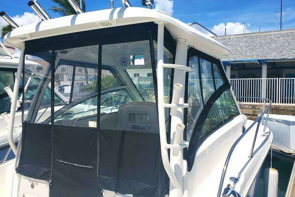 2019 Boston Whaler 28