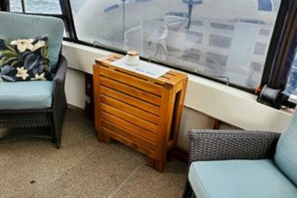 Makin  Waves 32ft Bayliner Yacht For Sale