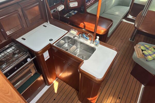 It s About Time 36ft Beneteau Yacht For Sale