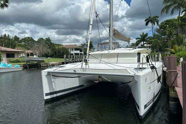 38-ft-Fountaine Pajot-2017-- Fort Lauderdale    yacht for sale