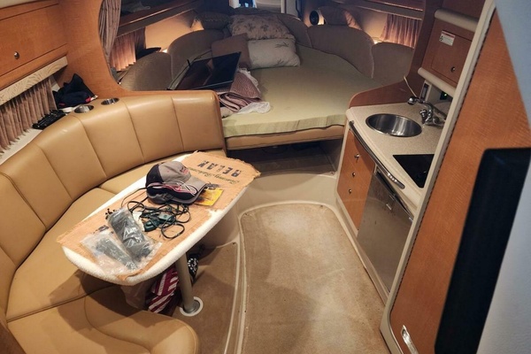 Clean Getaway 31ft Chaparral Yacht For Sale
