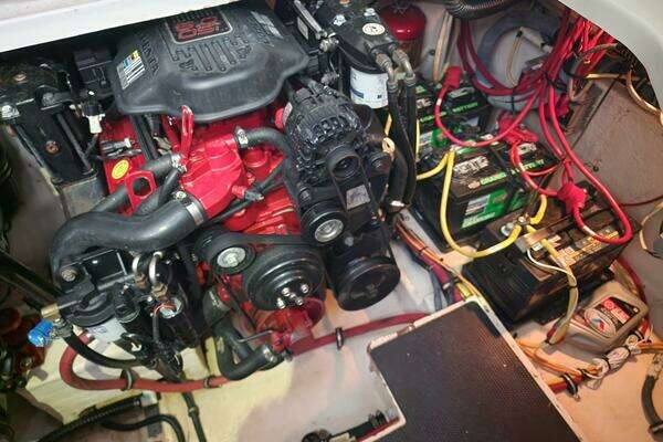 Photo of the 2006 Chaparral 290 Signature