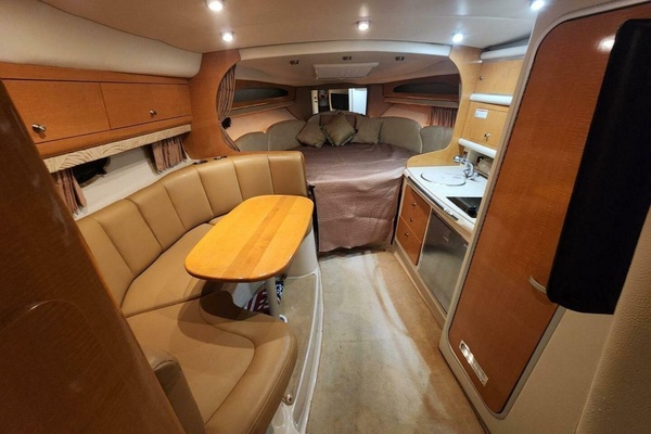 Clean Getaway 31ft Chaparral Yacht For Sale