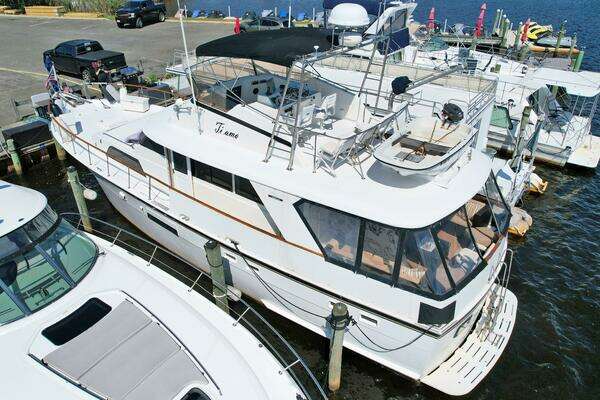 Hatteras Motor Yacht Yacht For Sale
