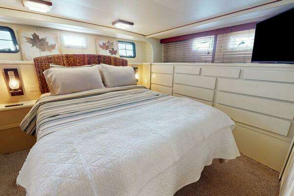 Hatteras Motor Yacht Yacht For Sale