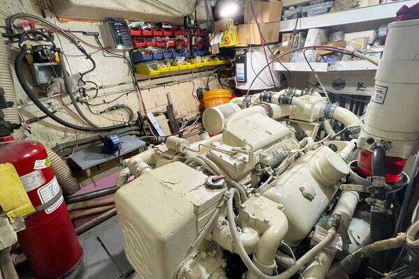 Hatteras Motor Yacht Yacht For Sale