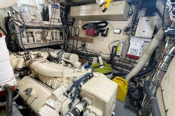 Hatteras Motor Yacht Yacht For Sale