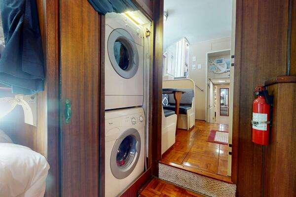 Hatteras Motor Yacht Yacht For Sale