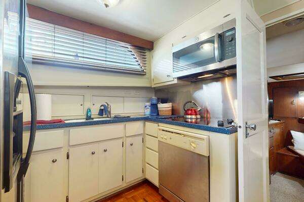 Hatteras Motor Yacht Yacht For Sale